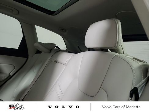 Used 2023 Volvo XC60 B5 Ultimate w/ Protection Package Premier image 14