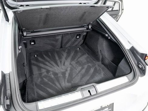 Certified 2025 Porsche Panamera 4 image 27