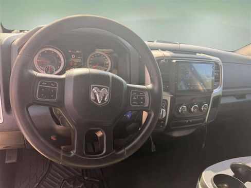 Used 2017 RAM 1500 Classic SLT AWD/4WD image 17