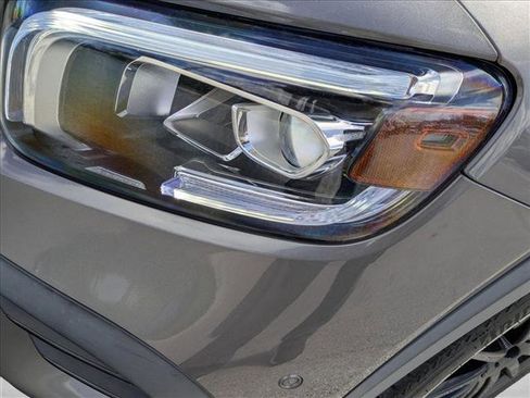 Certified 2023 Mercedes-Benz GLB 250 image 8