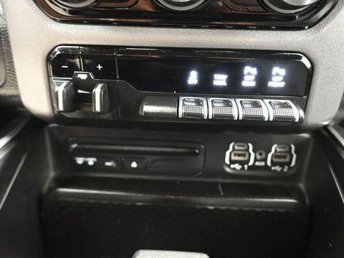 Used 2019 RAM 1500 Big Horn AWD/4WD image 20