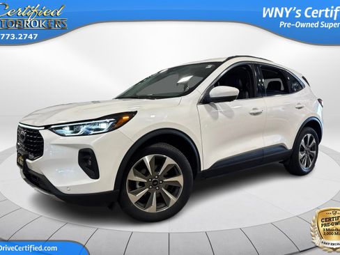 Used 2024 Ford Escape Platinum image 1