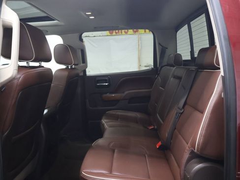 Used 2015 Chevrolet Silverado 1500 High Country w/ High Country Premium Package image 15