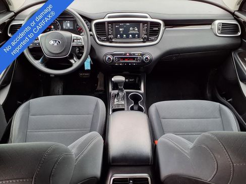Used 2019 Kia Sorento LX image 12