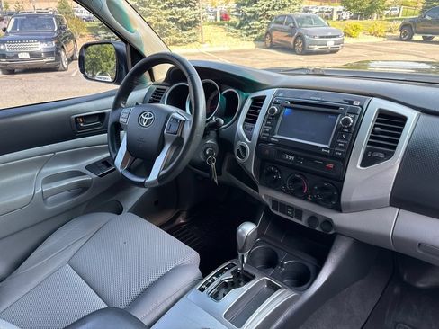 Used 2012 Toyota Tacoma 4x4 Double Cab w/ TRD Sport Upgrade Pkg image 16
