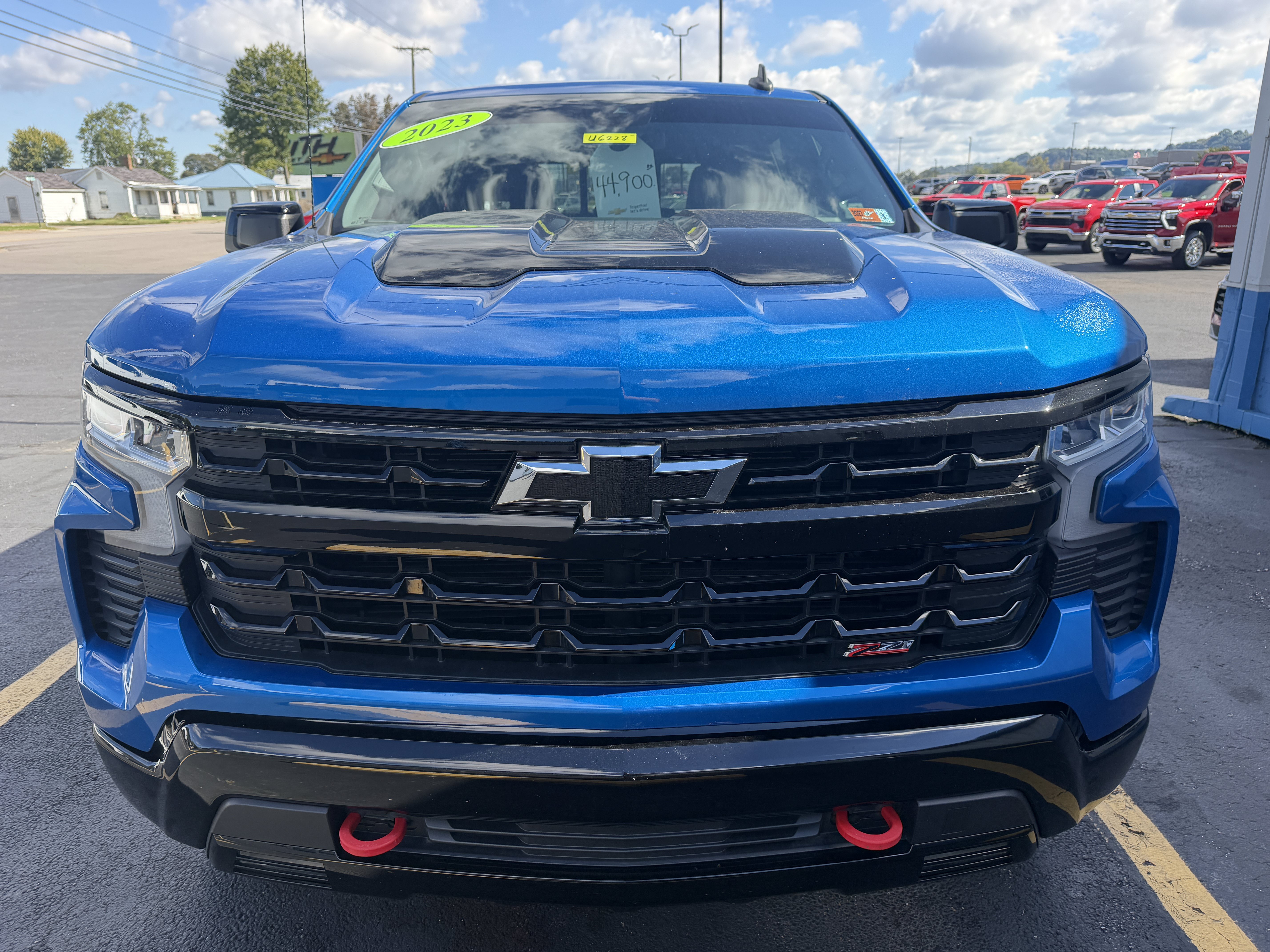 Used 2023 Chevrolet Silverado 1500 LT Trail Boss w/ Convenience Package II AWD/4WD image 6