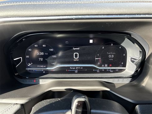 Used 2023 GMC Yukon XL Denali w/ Advanced Technology Package image 44