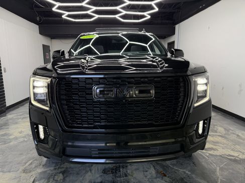 Used 2024 GMC Yukon XL Denali image 7