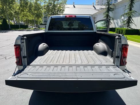 Used 2026 RAM 2500 Big Horn AWD/4WD image 38
