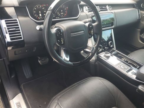 Used 2022 Land Rover Range Rover Westminster Edition image 16