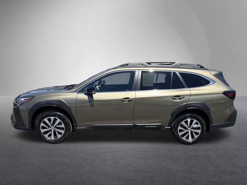 Used 2024 Subaru Outback Premium AWD/4WD image 7