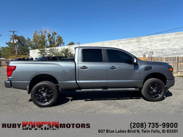 Used 2018 Nissan Titan SV w/ SV Convenience Package AWD/4WD image 8