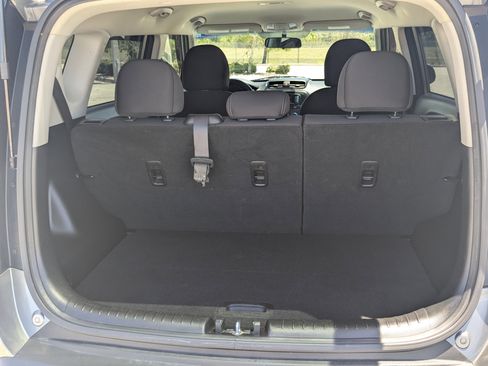 Used 2016 Kia Soul FWD image 13