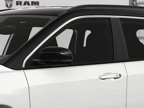 New 2025 Jeep Compass Limited image 15