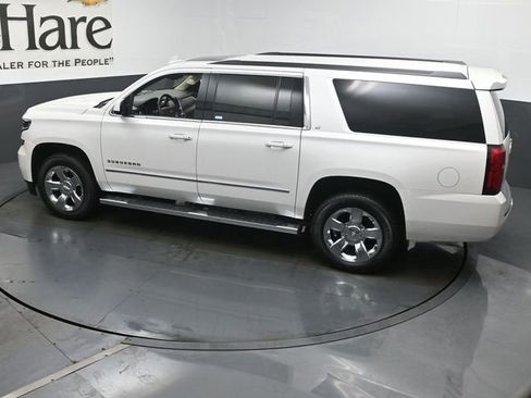 Used 2017 Chevrolet Suburban LT w/ LT Signature Package image 43