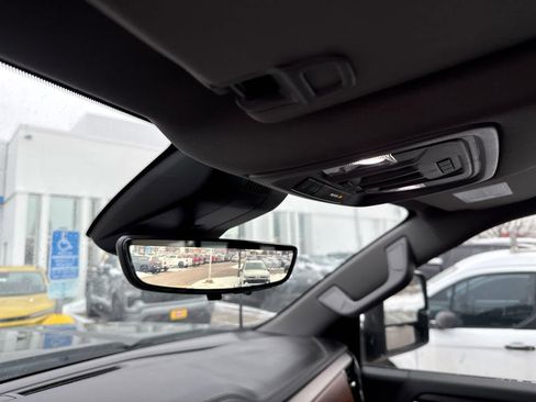 Used 2024 GMC Sierra 3500 Denali w/ Denali Reserve Package image 9