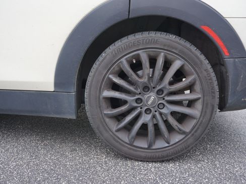 Used 2017 MINI Cooper Clubman S image 6