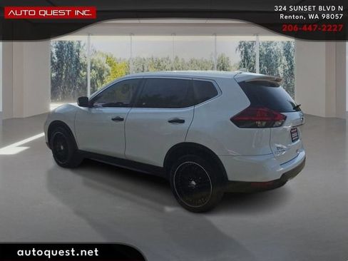 Used 2018 Nissan Rogue S FWD image 7