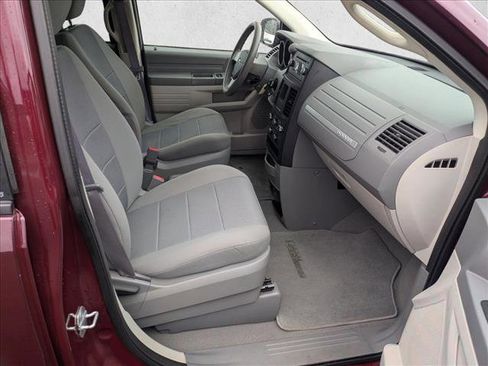 Used 2009 Dodge Grand Caravan SE image 17