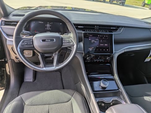 New 2026 Jeep Grand Cherokee Laredo X RWD image 13