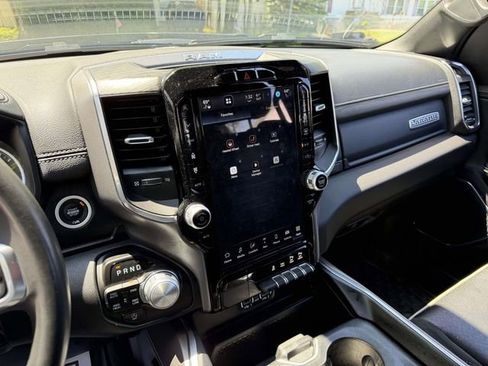 Used 2024 RAM 1500 Laramie AWD/4WD image 29