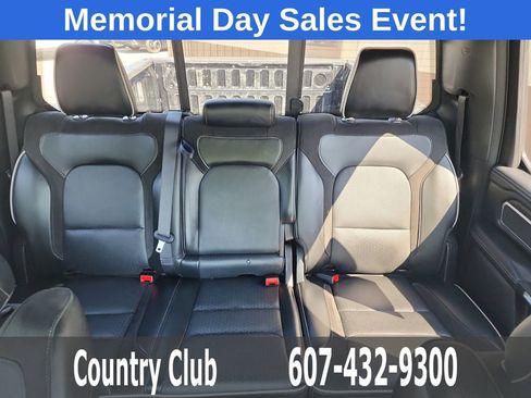 Used 2025 RAM 1500 Laramie AWD/4WD image 21