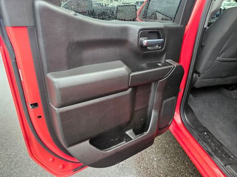 Used 2022 Chevrolet Silverado 1500 LT image 12