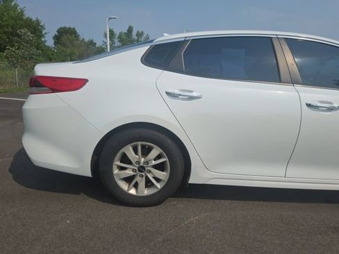 Used 2018 Kia Optima LX FWD image 7