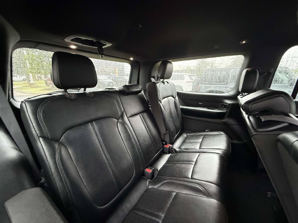 Used 2024 Jeep Wagoneer Series II AWD/4WD image 16