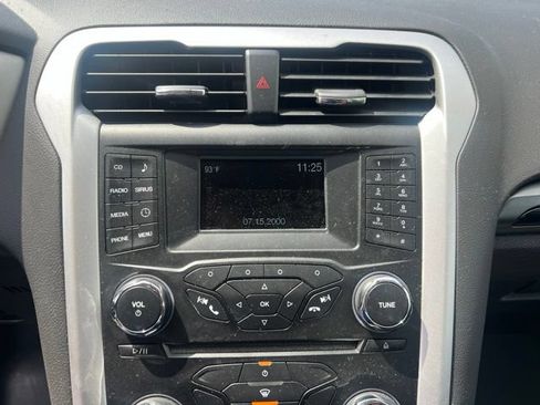 Used 2014 Ford Fusion SE w/ Equipment Group 201A FWD image 23