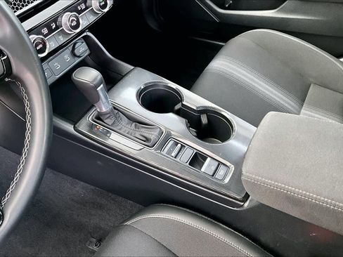 Used 2025 Honda Civic Sport image 17