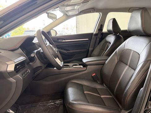 Certified 2025 Nissan Altima 2.5 SR image 19