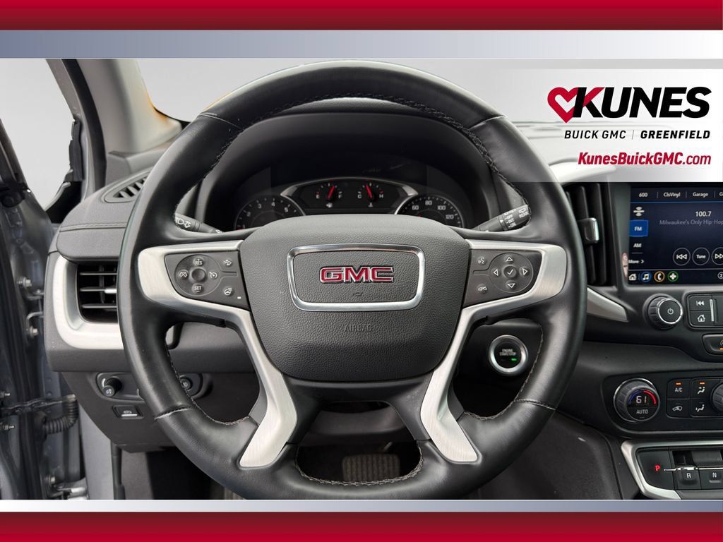 Used 2024 GMC Terrain SLT AWD/4WD image 17