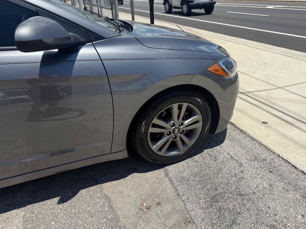 Used 2018 Hyundai Elantra Value Edition w/ Cargo Package FWD image 11