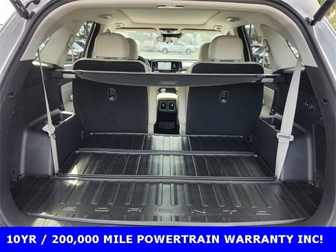 Used 2022 Kia Sorento EX w/ Panoramic Sunroof Package image 12