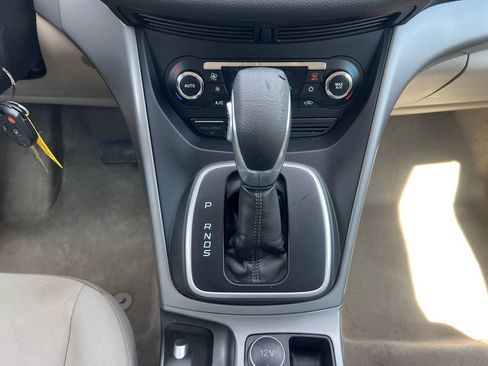 Used 2013 Ford Escape SE w/ Class II Trailer Tow Pkg AWD/4WD image 16
