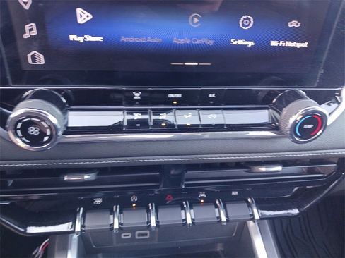 Used 2023 Chevrolet Colorado LT image 24