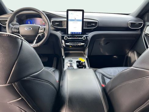 Used 2023 Ford Explorer ST w/ Equipment Group 401A image 13