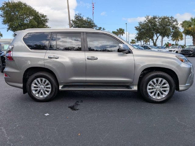 Used 2021 Lexus GX 460 Premium w/ Premium Package AWD/4WD image 2