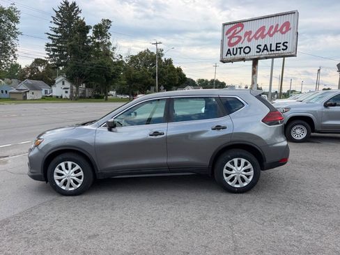Used 2020 Nissan Rogue S AWD/4WD image 2