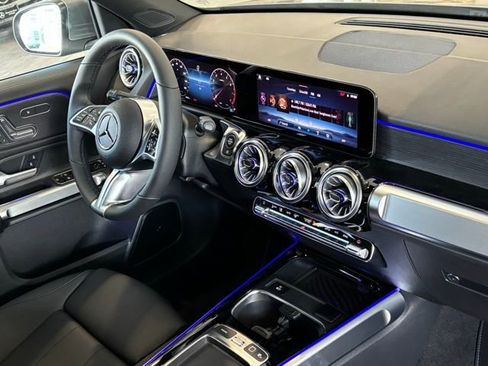 Certified 2026 Mercedes-Benz GLB 250 4MATIC image 28