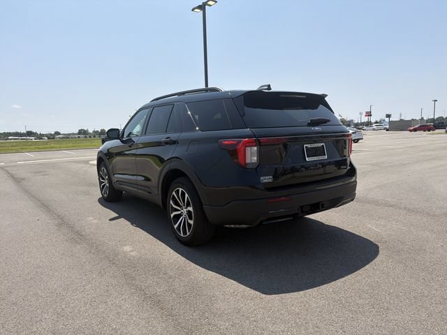 Used 2025 Ford Explorer ST-Line AWD/4WD image 3