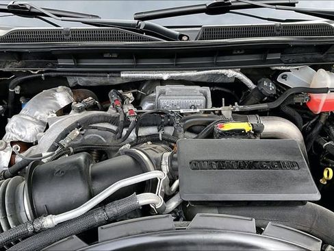 Used 2022 GMC Sierra 2500 Denali w/ Denali Ultimate Package image 32