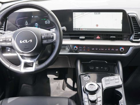 Used 2023 Kia Sportage EX w/ EX Premium Package AWD/4WD image 22