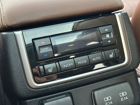 Used 2020 Subaru Ascent Touring w/ Popular Package #2A image 44