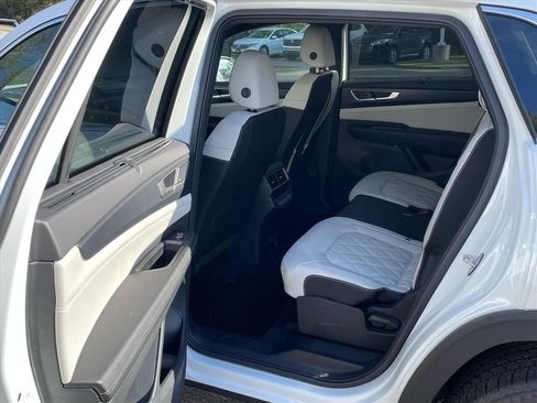 New 2026 Volkswagen Atlas Cross Sport SEL Premium R-Line AWD/4WD image 4