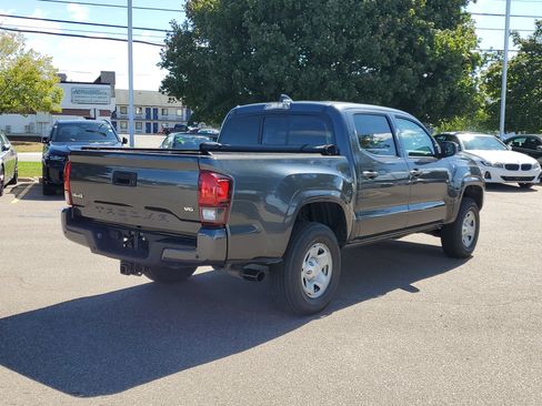 Used 2022 Toyota Tacoma SR AWD/4WD image 5