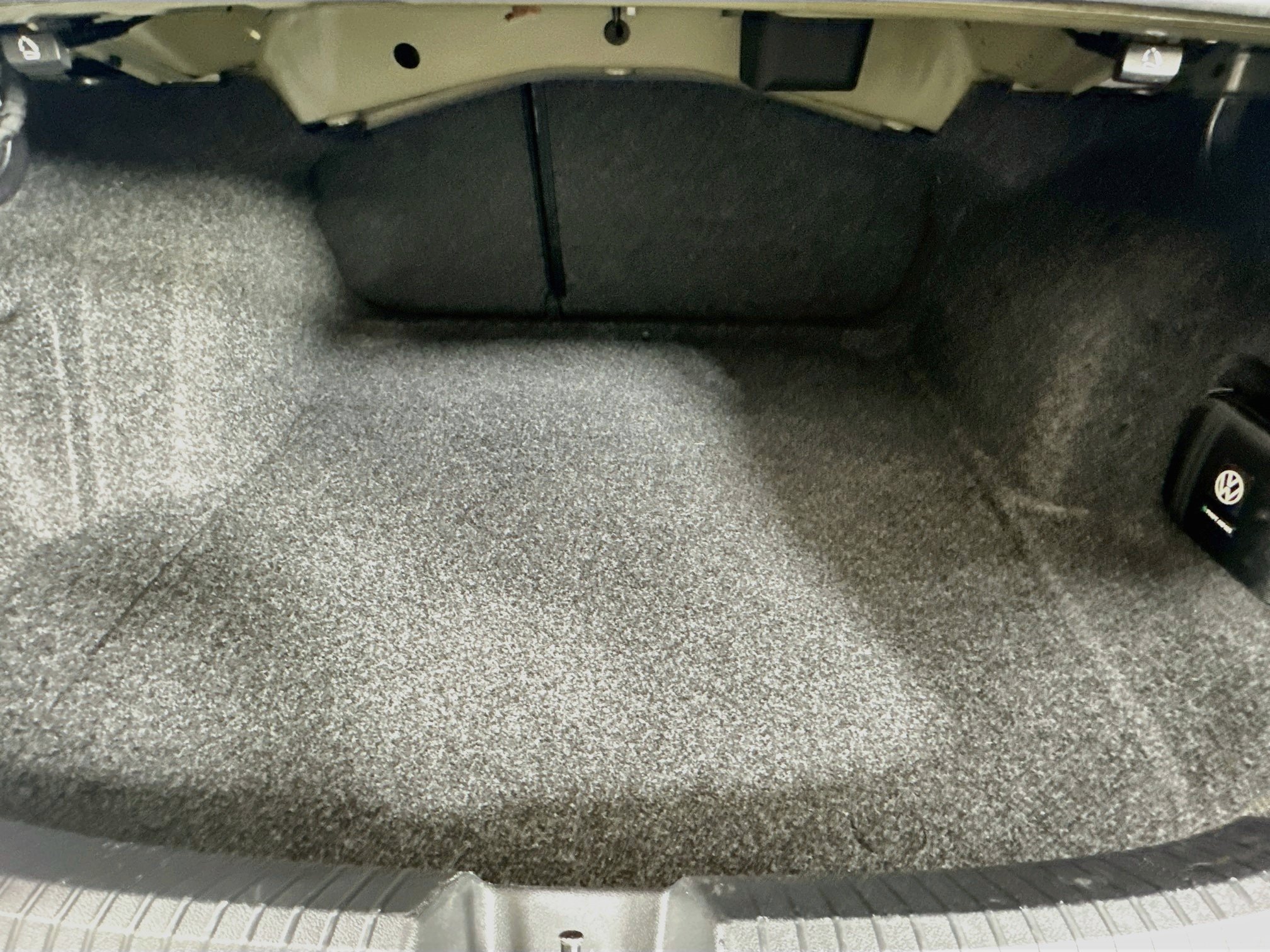 Used 2019 Volkswagen Jetta SE w/ Cold Weather Package FWD image 28