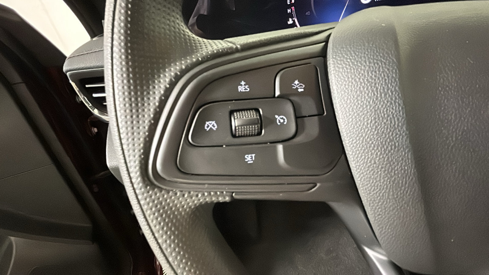 Used 2025 Buick Envista Preferred FWD image 18