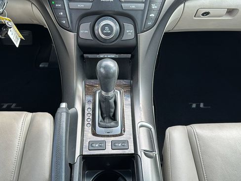 Used 2012 Acura TL FWD image 33